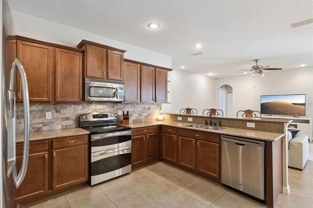 1862 LORENZO LANE, Oviedo, FL 32765