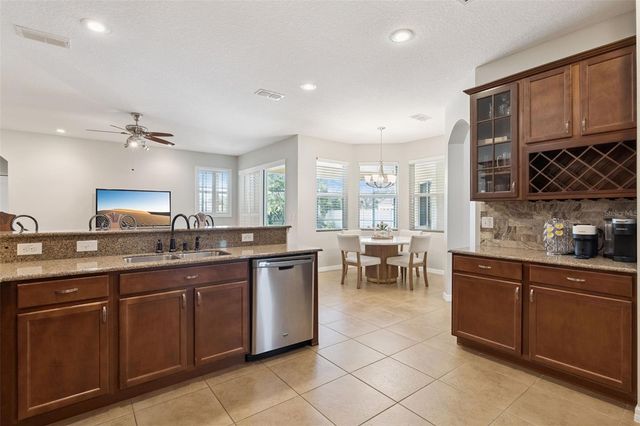 1862 LORENZO LANE, Oviedo, FL 32765