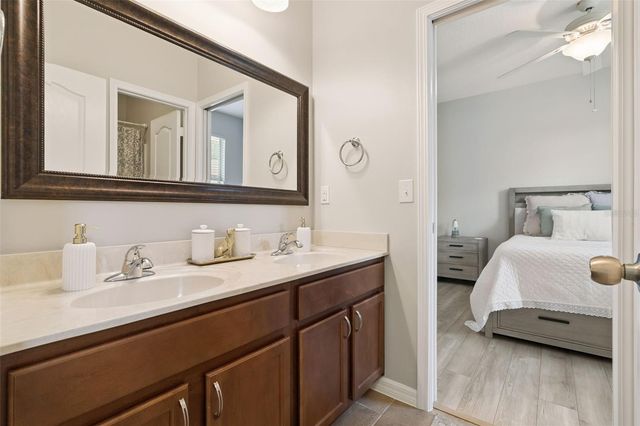 1862 LORENZO LANE, Oviedo, FL 32765