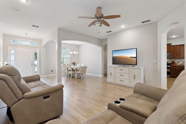 1862 LORENZO LANE, Oviedo, FL 32765