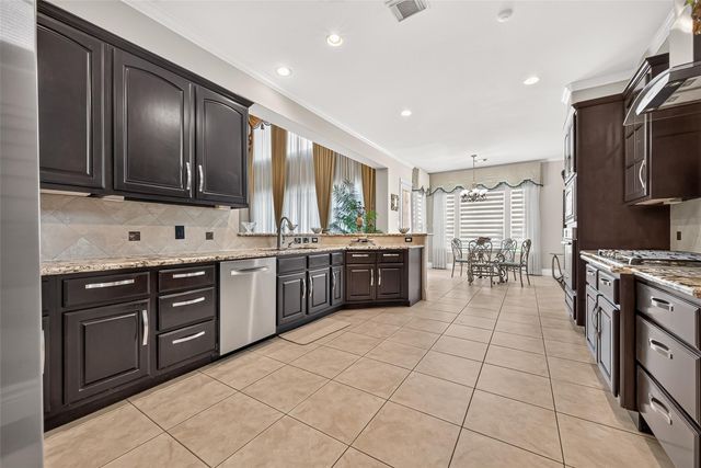 5303 Fenwick Way Court, Sugar Land, TX 77479
