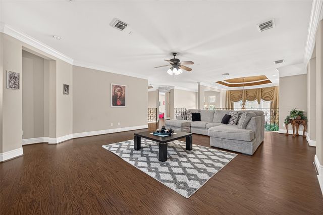 5303 Fenwick Way Court, Sugar Land, TX 77479
