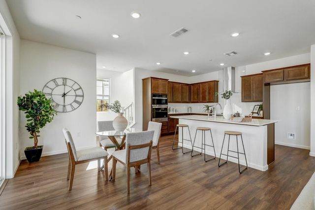 10167 Ramy Cir, Elk Grove, CA 95757