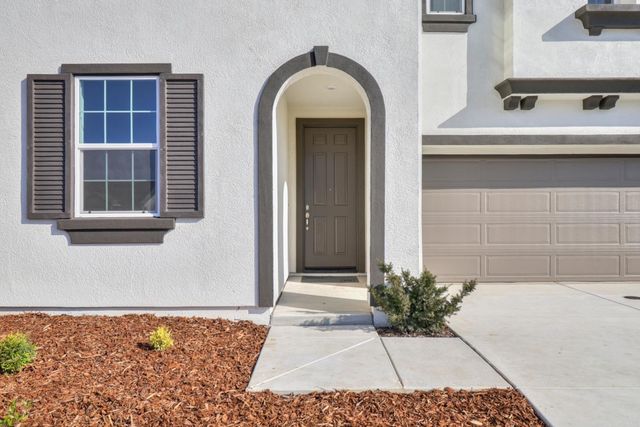 10167 Ramy Cir, Elk Grove, CA 95757