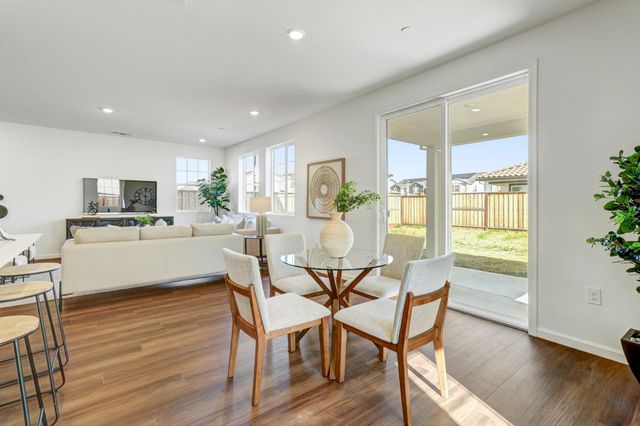 10167 Ramy Cir, Elk Grove, CA 95757