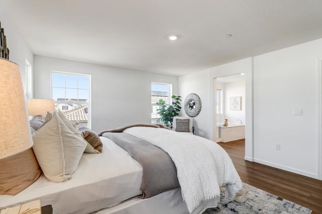 10167 Ramy Cir, Elk Grove, CA 95757