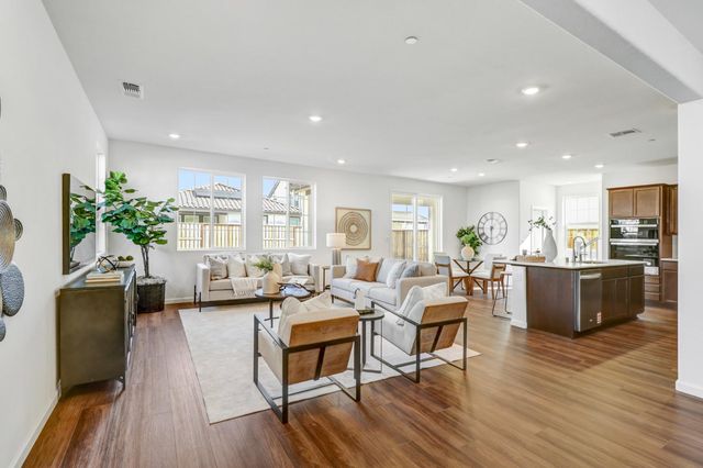 10167 Ramy Cir, Elk Grove, CA 95757