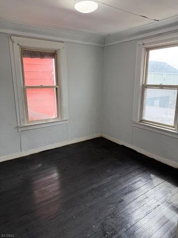 13 Emerson Pl, Newark City, NJ 07114