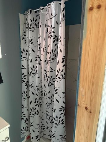 13 Emerson Pl, Newark City, NJ 07114