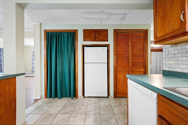 32 Tyson Rd, Worcester, MA 01606