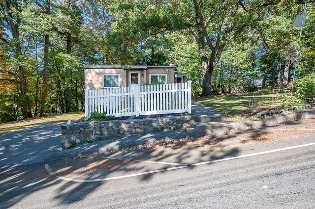 32 Tyson Rd, Worcester, MA 01606