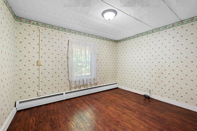 32 Tyson Rd, Worcester, MA 01606