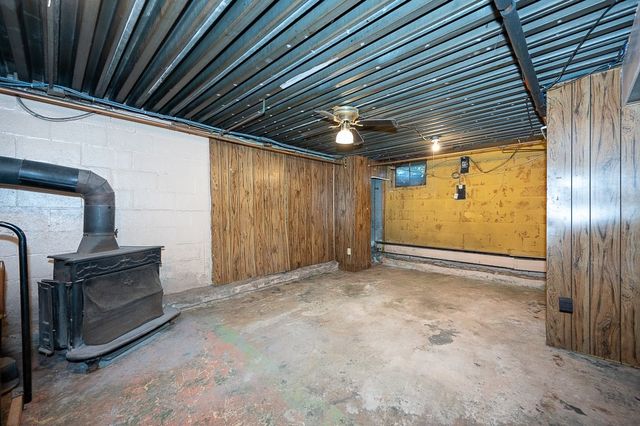 32 Tyson Rd, Worcester, MA 01606