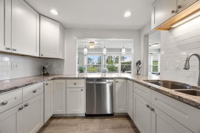 35 OAKWOOD DRIVE N 35, Englewood, FL 34223