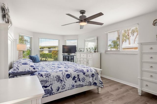 35 OAKWOOD DRIVE N 35, Englewood, FL 34223