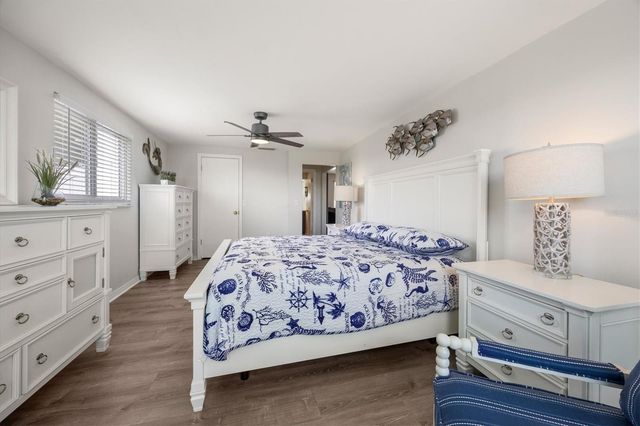 35 OAKWOOD DRIVE N 35, Englewood, FL 34223