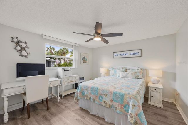 35 OAKWOOD DRIVE N 35, Englewood, FL 34223