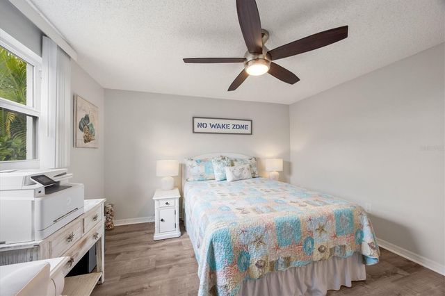 35 OAKWOOD DRIVE N 35, Englewood, FL 34223