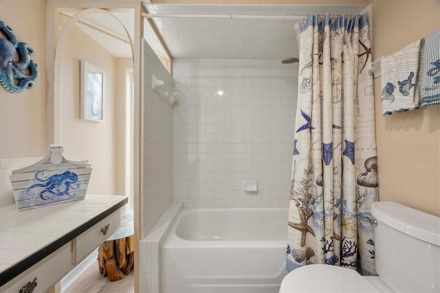 35 OAKWOOD DRIVE N 35, Englewood, FL 34223