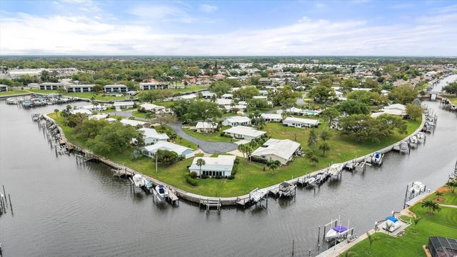 35 OAKWOOD DRIVE N 35, Englewood, FL 34223