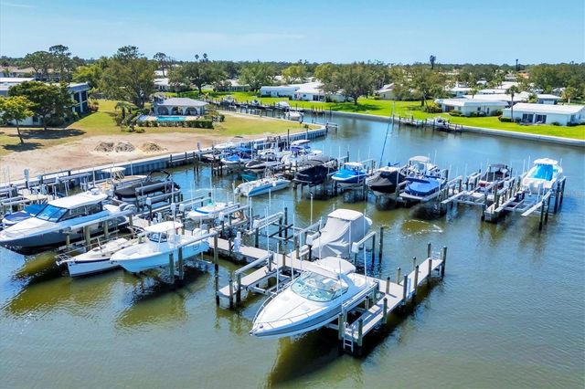 35 OAKWOOD DRIVE N 35, Englewood, FL 34223