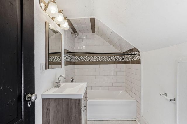 4114 Dupont Avenue N, Minneapolis, MN 55412