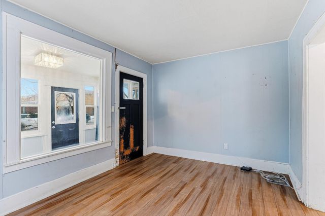 4114 Dupont Avenue N, Minneapolis, MN 55412