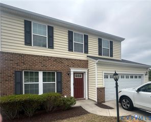 10868 White Dogwood Dr, Providence Forge, VA 23140
