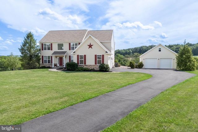 2912 SILVER CREEK CIR, Kutztown, PA 19530