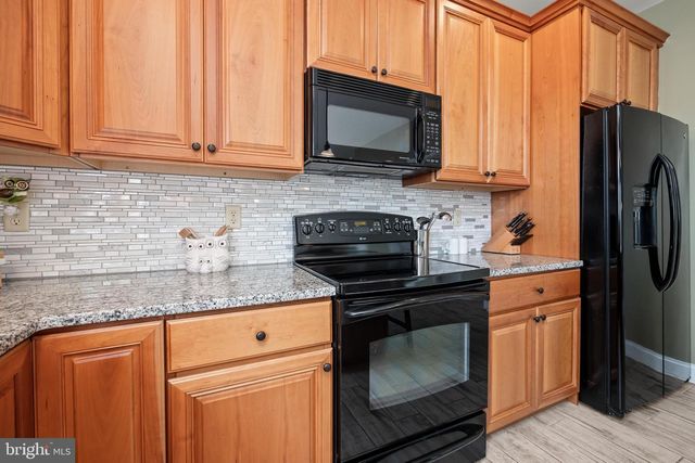 2912 SILVER CREEK CIR, Kutztown, PA 19530