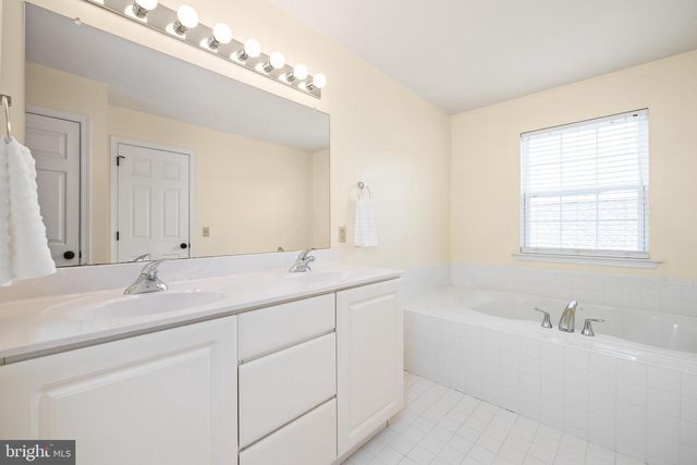 2912 SILVER CREEK CIR, Kutztown, PA 19530