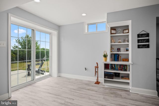 2912 SILVER CREEK CIR, Kutztown, PA 19530