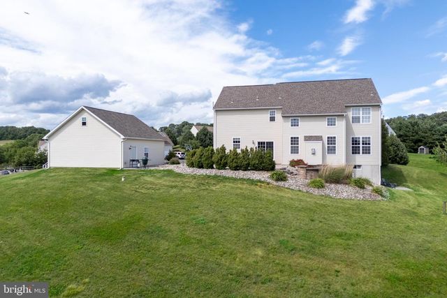 2912 SILVER CREEK CIR, Kutztown, PA 19530