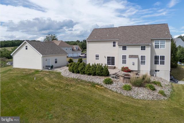 2912 SILVER CREEK CIR, Kutztown, PA 19530