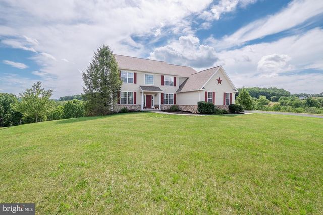 2912 SILVER CREEK CIR, Kutztown, PA 19530