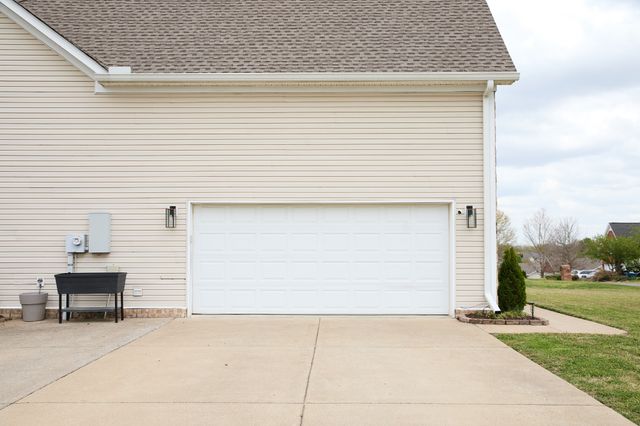 1910 Portview Dr, Spring Hill, TN 37174