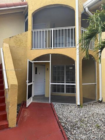 15675 SW 74th Cir Dr 5, Miami, FL 33193