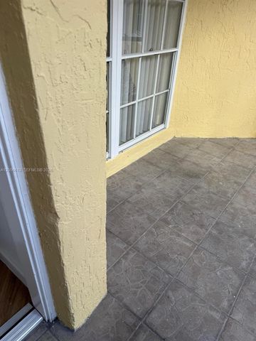 15675 SW 74th Cir Dr 5, Miami, FL 33193