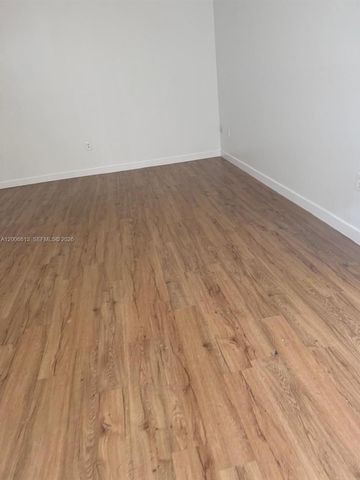 15675 SW 74th Cir Dr 5, Miami, FL 33193