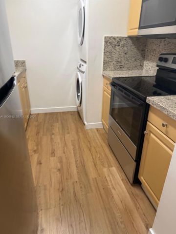 15675 SW 74th Cir Dr 5, Miami, FL 33193