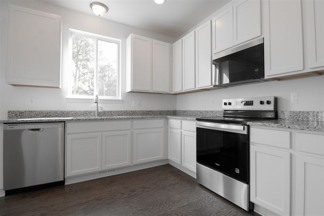 17143 Coral Gables Avenue, Southfield, MI 48076