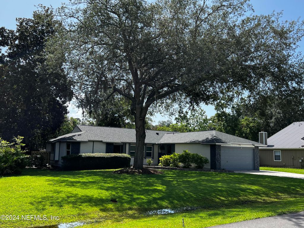 6137 ISLAND FOREST Drive, Fleming Island, FL 32003