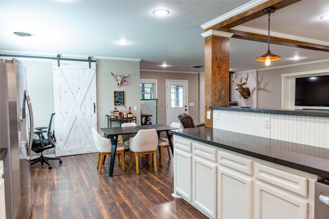 503 Maxine, East Bernard, TX 77435