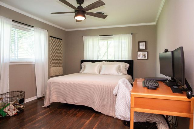 503 Maxine, East Bernard, TX 77435