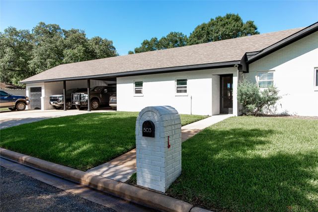 503 Maxine, East Bernard, TX 77435