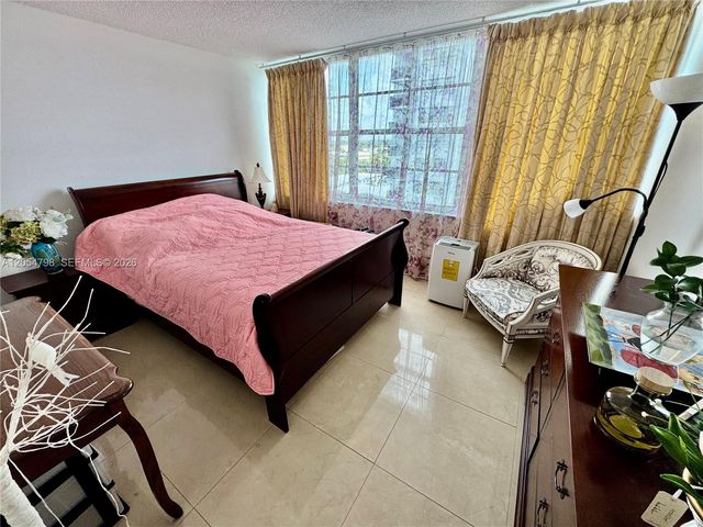 18051 Biscayne Boulevard 1002, Aventura, FL 33160