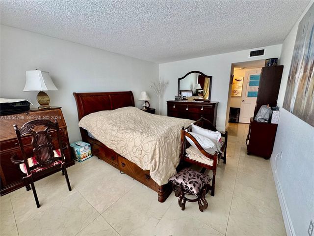 18051 Biscayne Boulevard 1002, Aventura, FL 33160