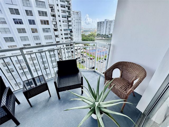 18051 Biscayne Boulevard 1002, Aventura, FL 33160