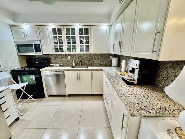 18051 Biscayne Boulevard 1002, Aventura, FL 33160