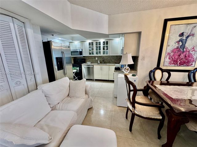 18051 Biscayne Boulevard 1002, Aventura, FL 33160